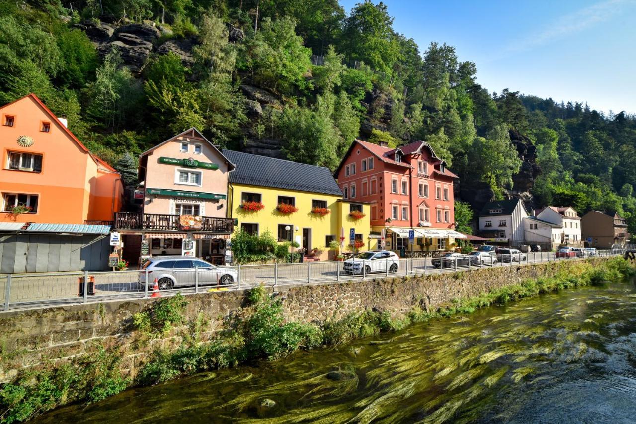 Pension-Restaurace Lugano Хренско Экстерьер фото