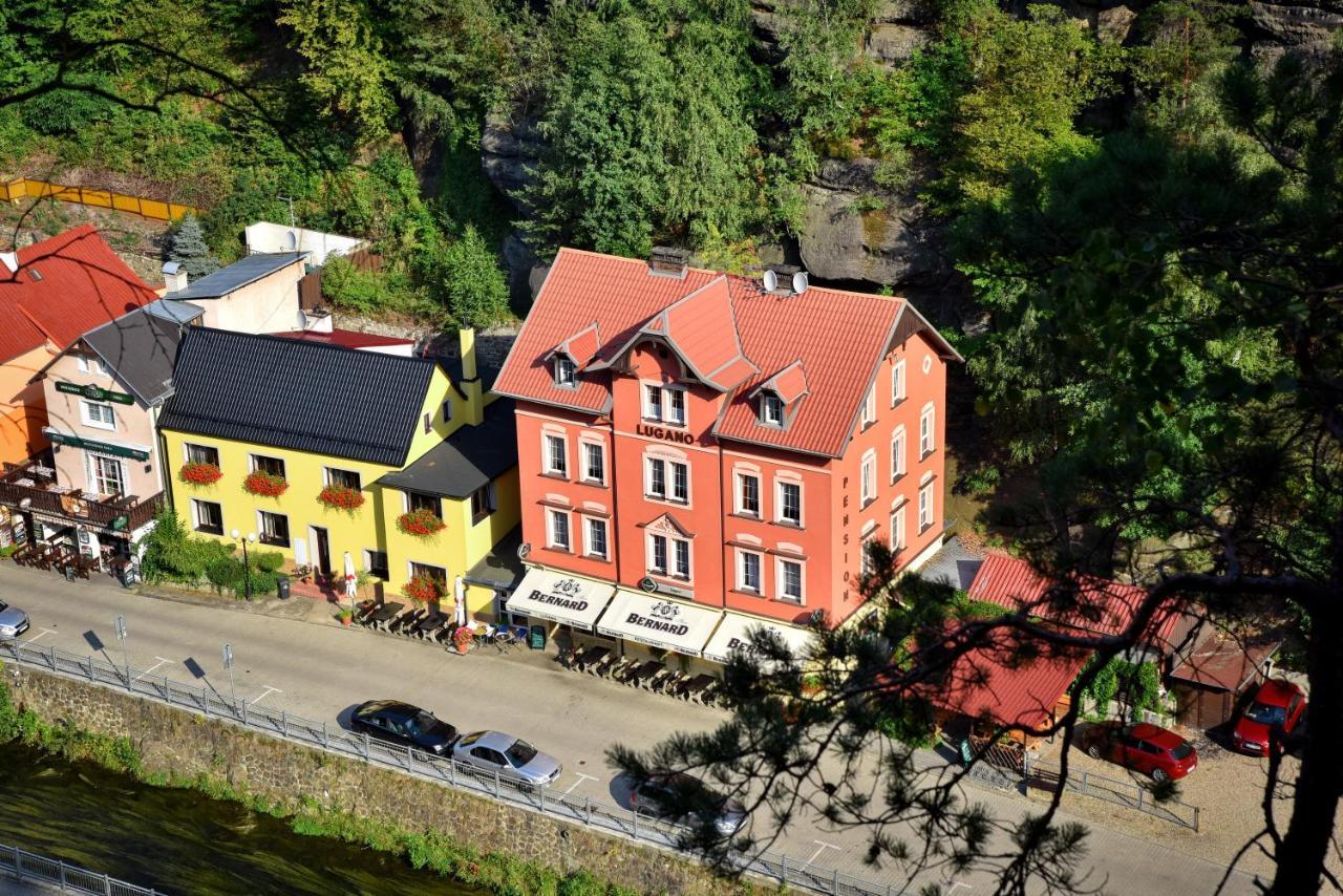 Pension-Restaurace Lugano Хренско Экстерьер фото